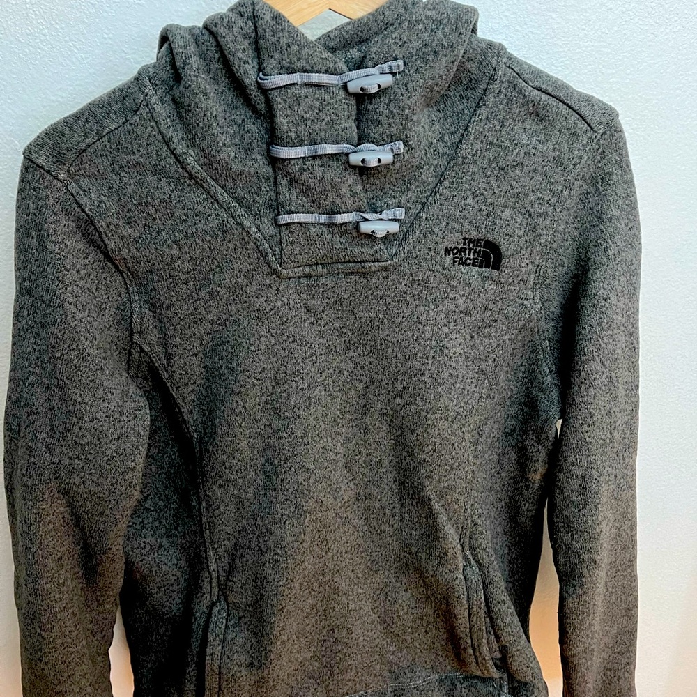 North Face Crescent Hooded pullover